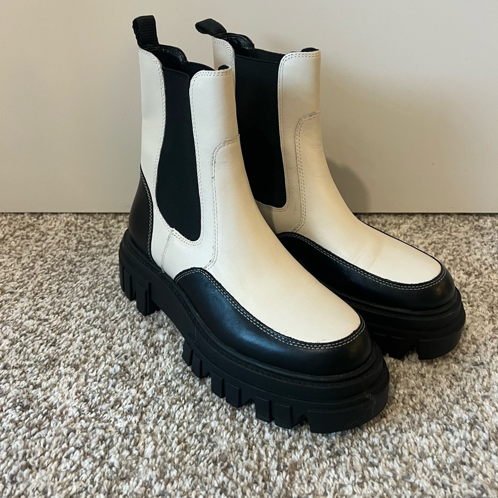 Marc Fisher Chelsea Boots